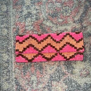 Sequin clutch